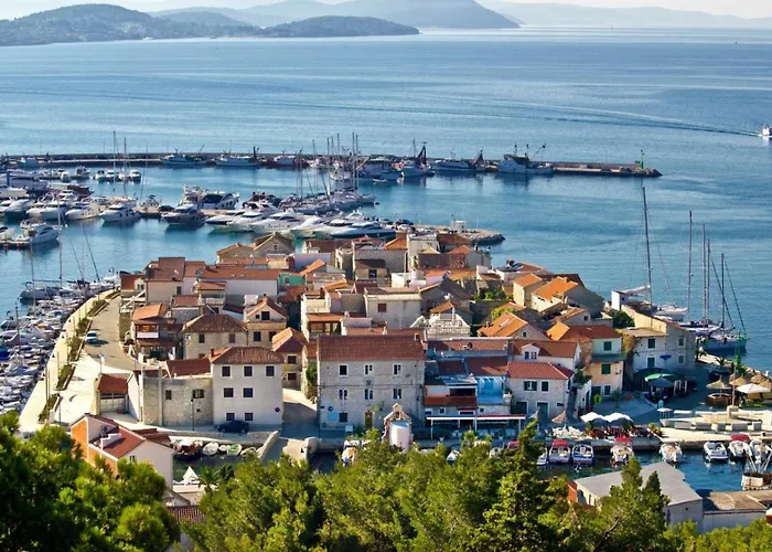 In With Balcony, Air Conditioning, Wi-fi