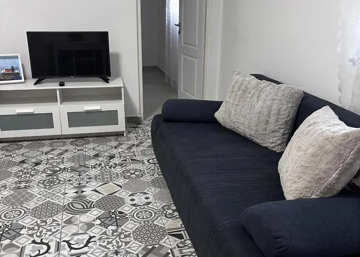 アパート In With Balcony, Air Conditioning, Wi-fi *