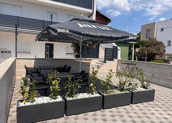 In With Balcony, Air Conditioning, Wi-fi